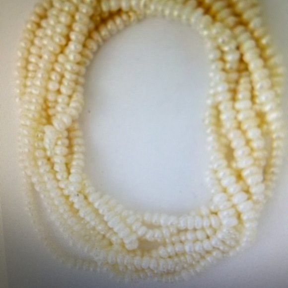 Opera length freshwater pearl‎ necklace on string one hundred inches